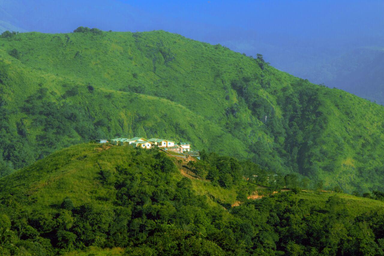 Отель Misty Hill Pirmed Экстерьер фото